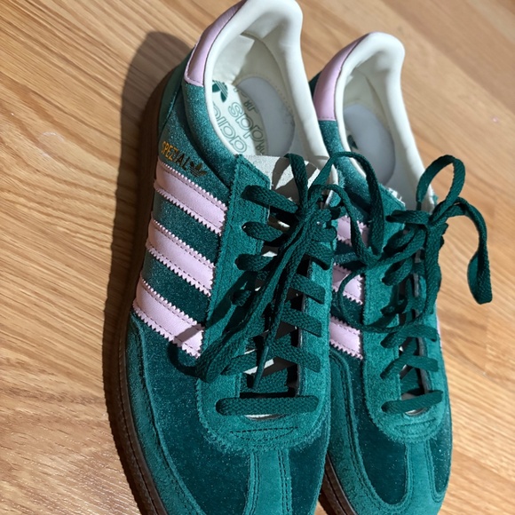 Adidas - Picture 3 of 3